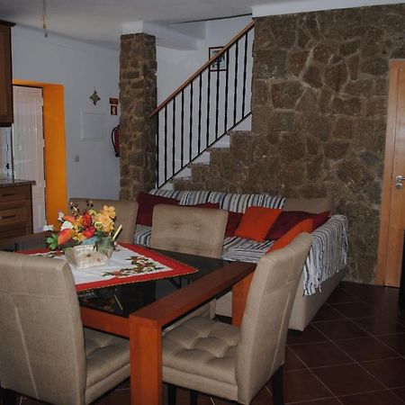 Moradia Familia Escoto Villa Monsanto Exterior foto