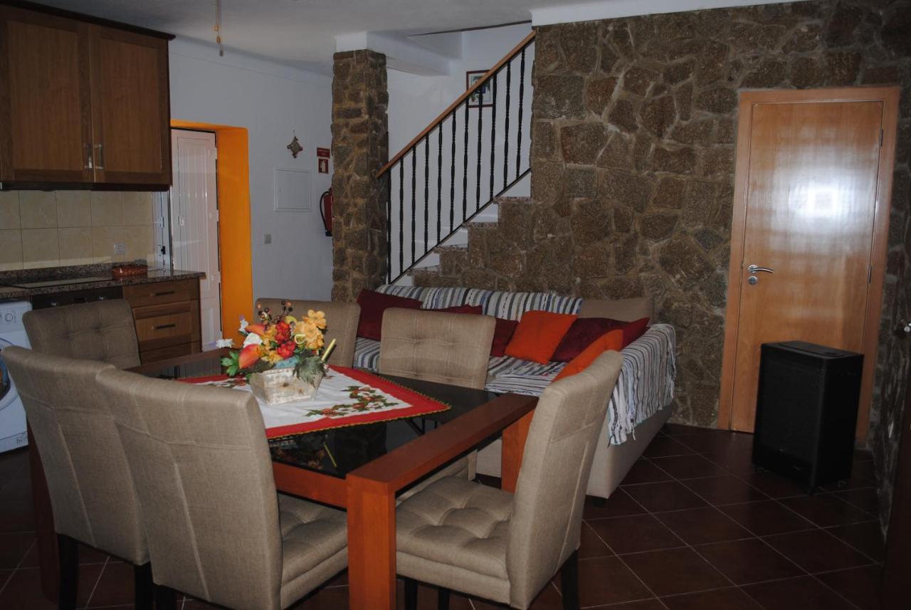 Moradia Familia Escoto Villa Monsanto Exterior foto